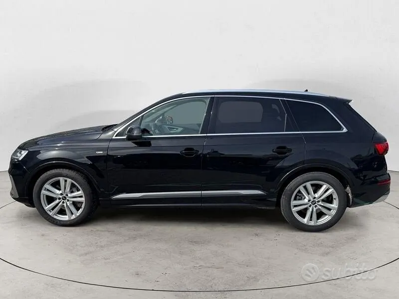 Audi Q7 2023 photo 4