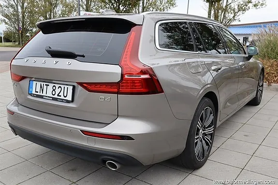 Volvo V60 2019 photo 5