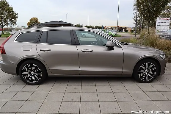 Volvo V60 2019 photo 4