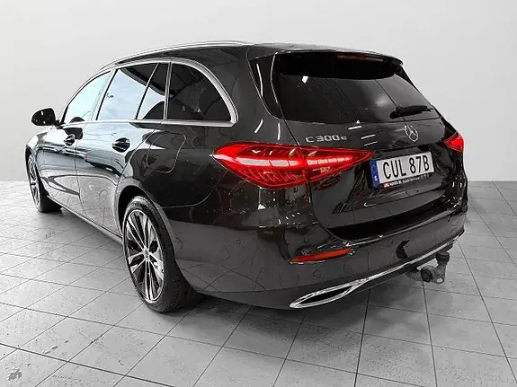 Mercedes-Benz C 300 2024 photo 5