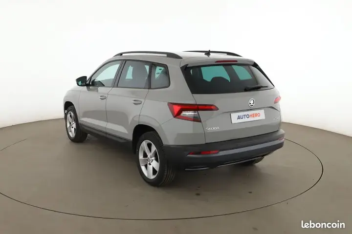 Skoda Karoq 2019 photo 2