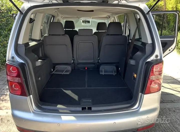 Volkswagen Touran 2008 photo 5