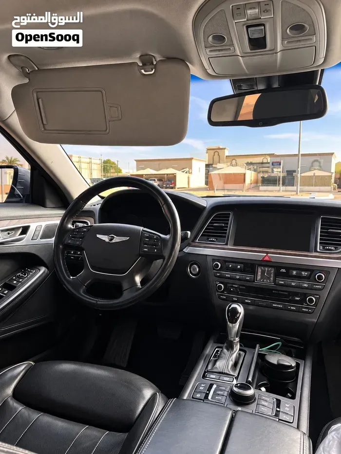 Genesis G80 2017 photo 3