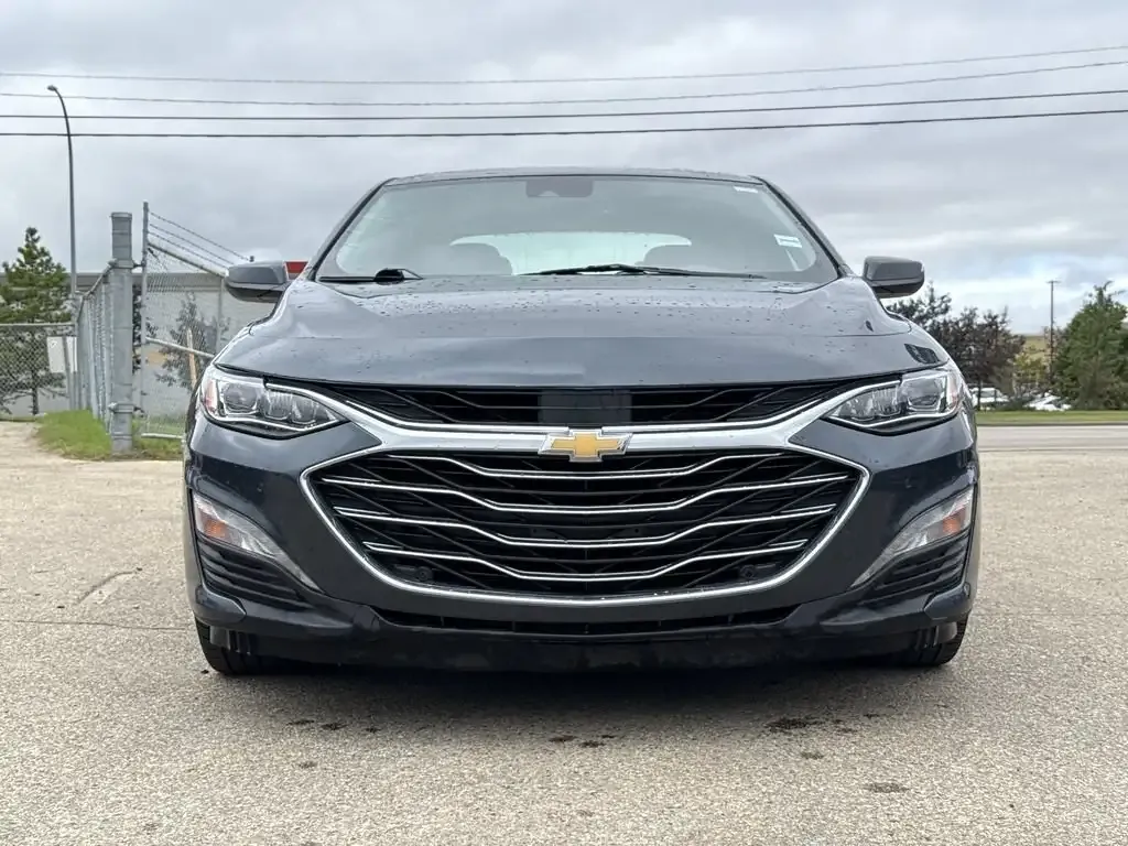 Chevrolet Malibu 2021 photo 3