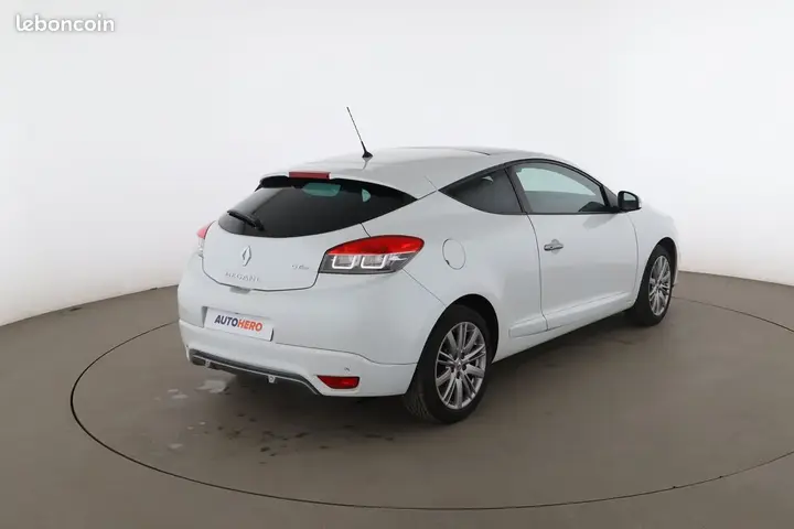 Renault Megane 2015 photo 3