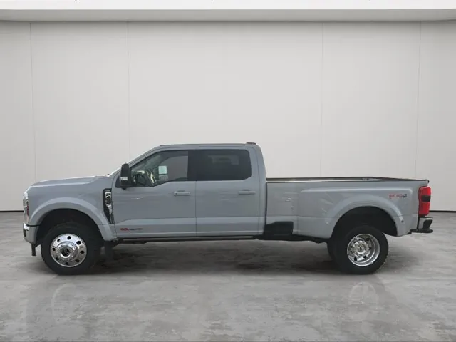 Ford Super Duty F-450 2026 photo 4
