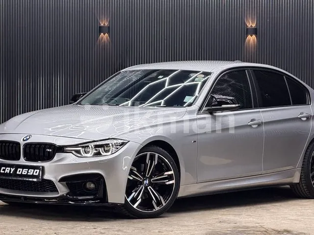 BMW 318I 2017 photo 4