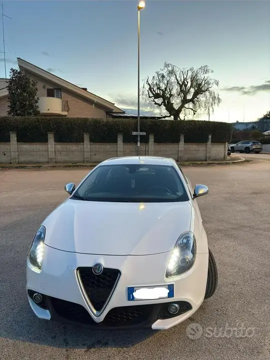 Alfa Romeo Giulietta 2017 photo 5