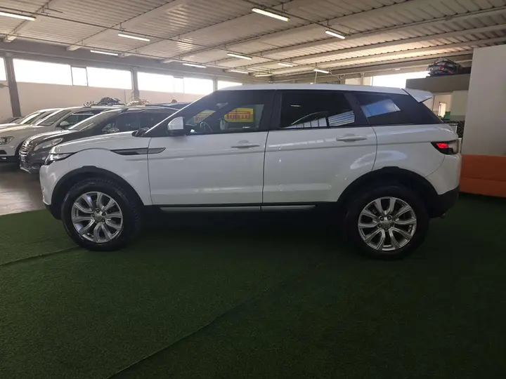 Land Rover Range Rover Evoque 2014 photo 3