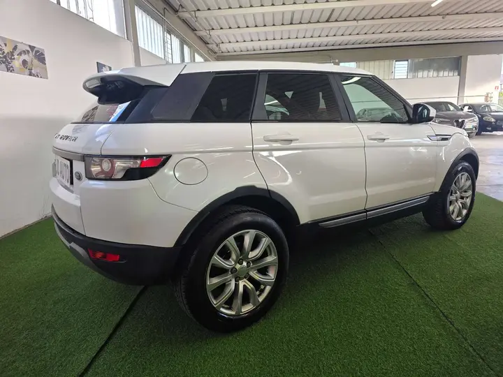 Land Rover Range Rover Evoque 2014 photo 4