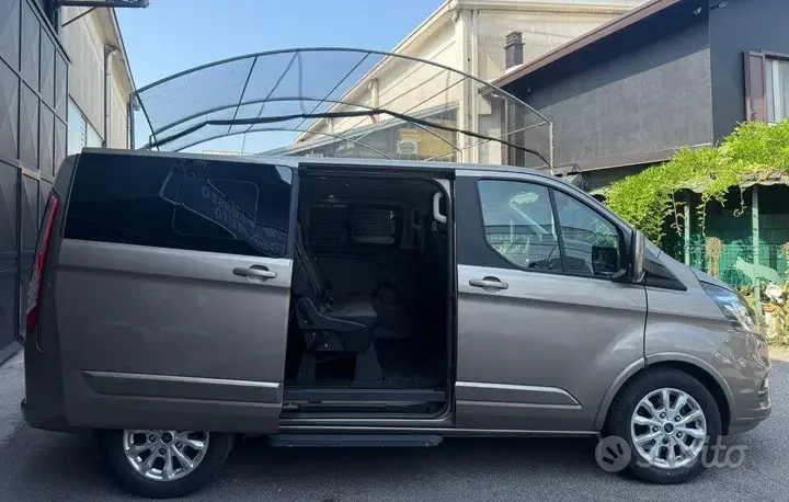Ford Tourneo Custom 2018 photo 4