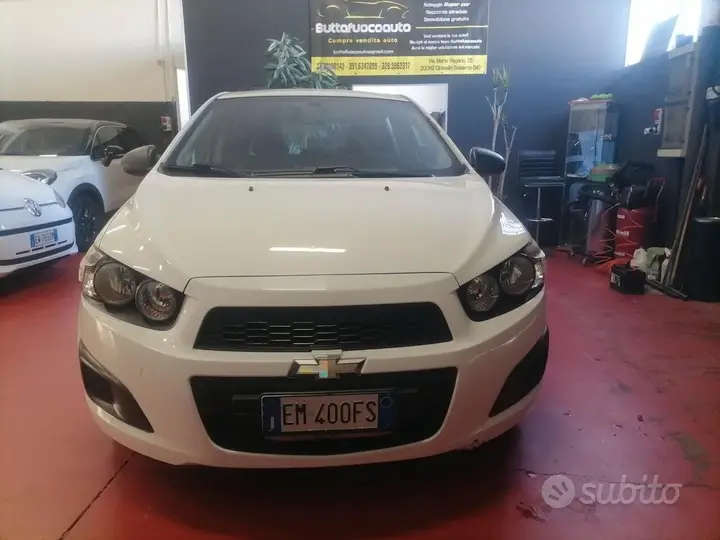 Chevrolet Aveo 2012 photo 2