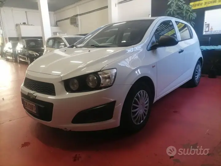 Chevrolet Aveo 2012 photo 3