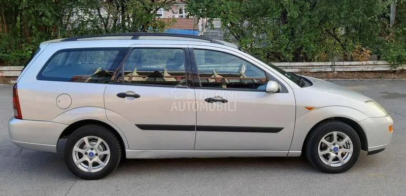 Ford Focus 2001 photo 4