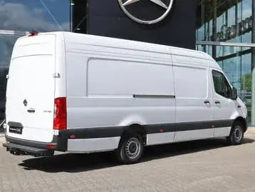 Mercedes-Benz Sprinter 2024 photo 2