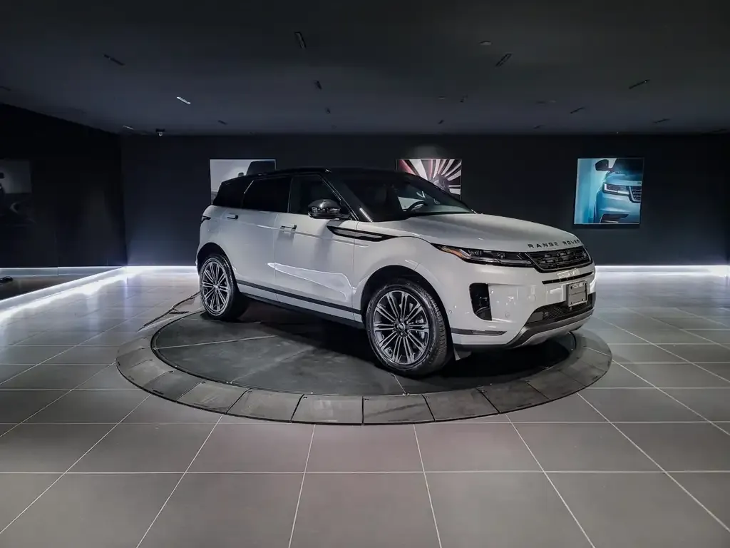 Land Rover Range Rover Evoque 2026 photo 3