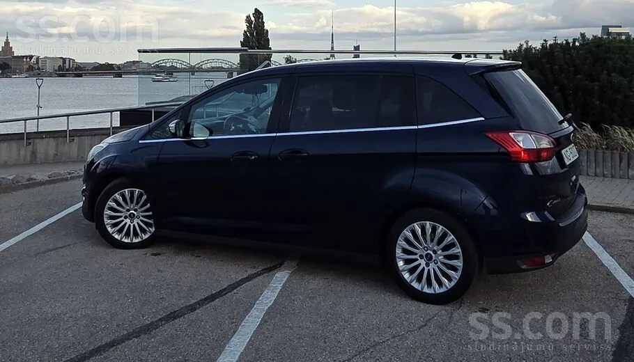 Ford C-Max 2011 photo 2