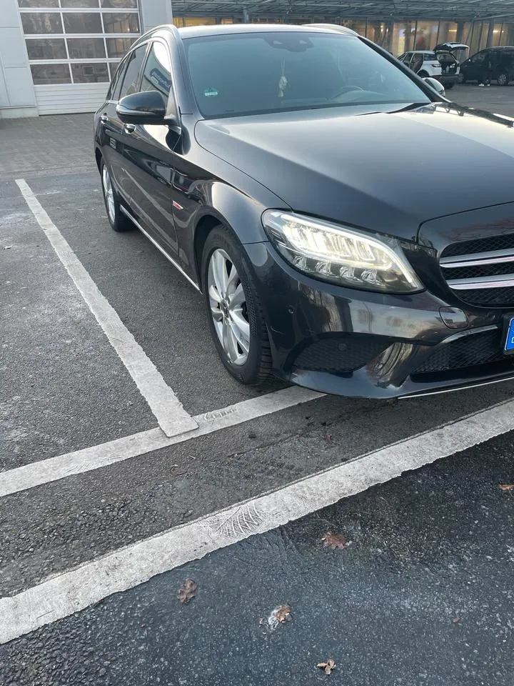 Mercedes-Benz C200D