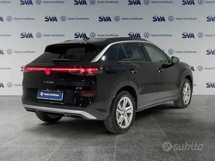 Volkswagen T-Roc 2026 photo 2