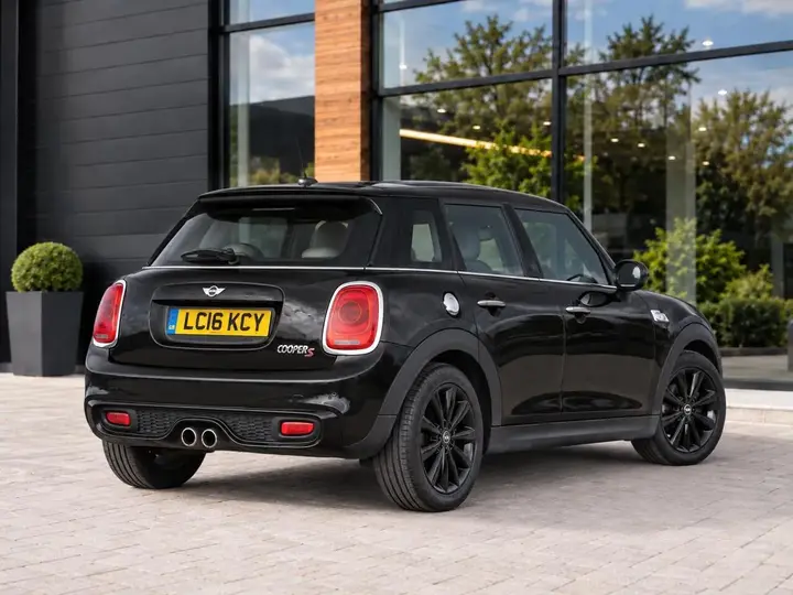 Mini Cooper S 2016 photo 4