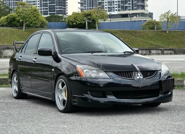 Mitsubishi Lancer