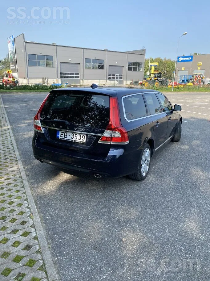 Volvo V70 2015 photo 4