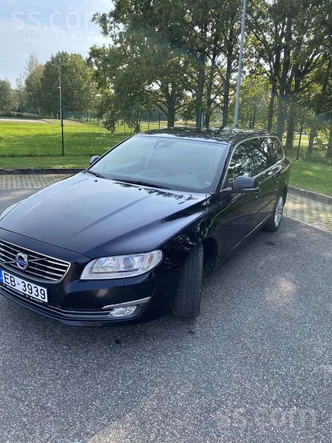 Volvo V70 2015 photo 2