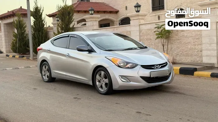 Hyundai Avante 2011 photo 2
