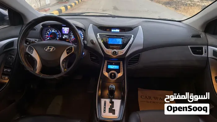 Hyundai Avante 2011 photo 4
