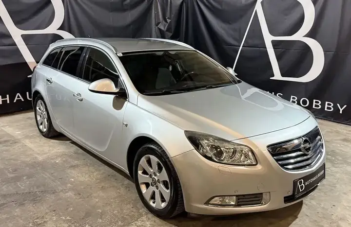 Opel Insignia 2011 photo 2