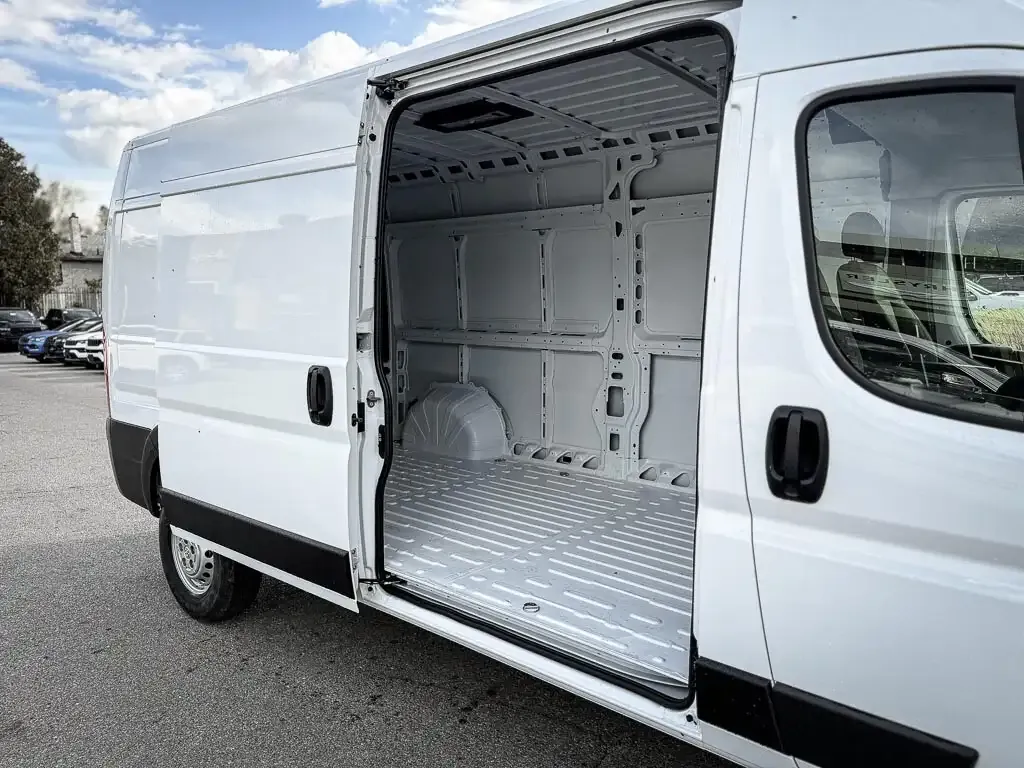 Ram Promaster 2500 2027 photo 3