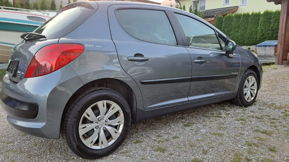 Peugeot 207 2007 photo 3