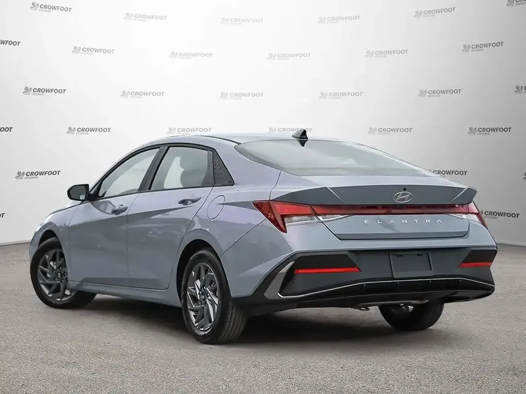 Hyundai Elantra 2026 photo 4