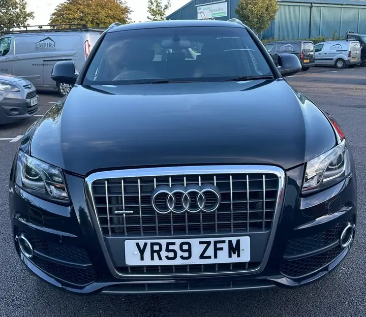 Audi Q5 2010 photo 3