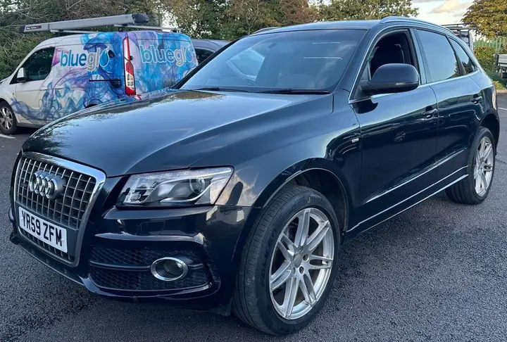 Audi Q5 2010 photo 2