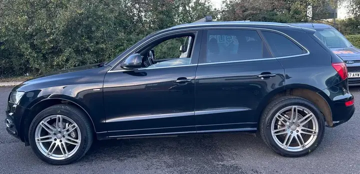 Audi Q5 2010 photo 4
