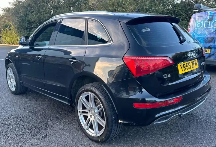 Audi Q5 2010 photo 5