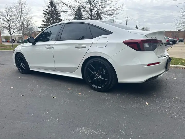 Honda Civic 2025 photo 4