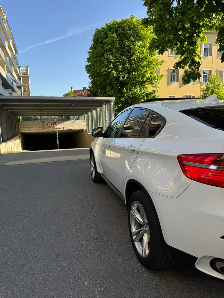 BMW X6 2012 photo 2