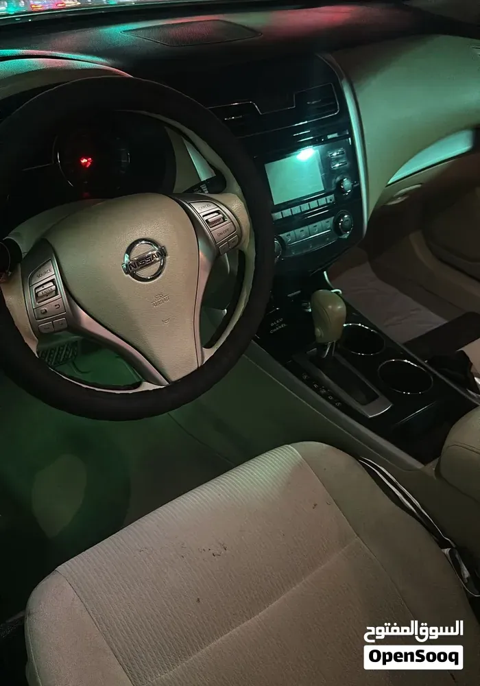 Nissan Altima 2013 photo 2