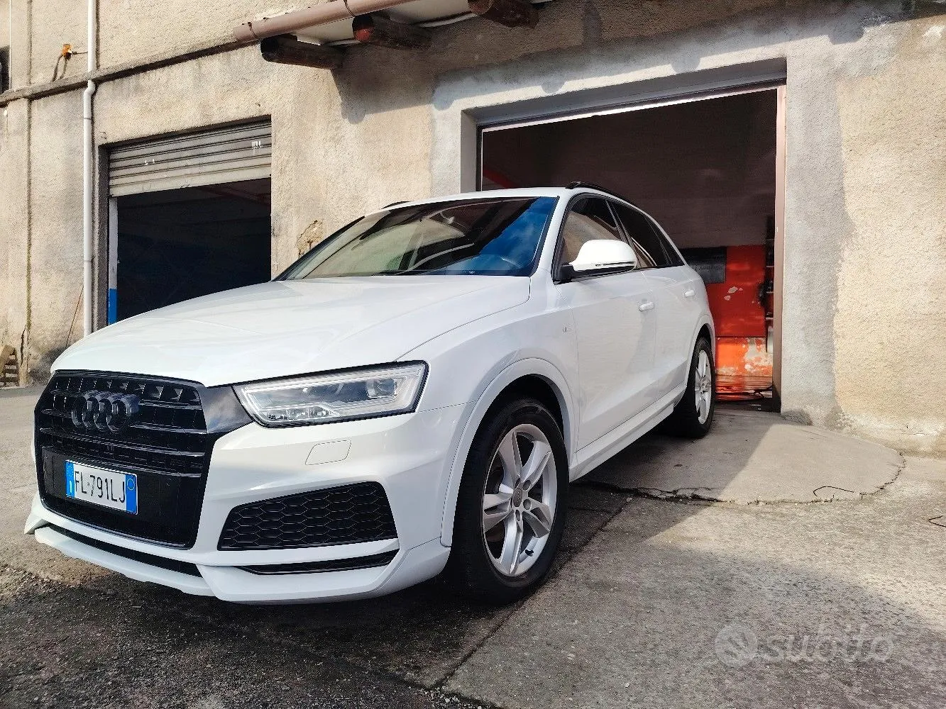 Audi Q3 2017 photo 3