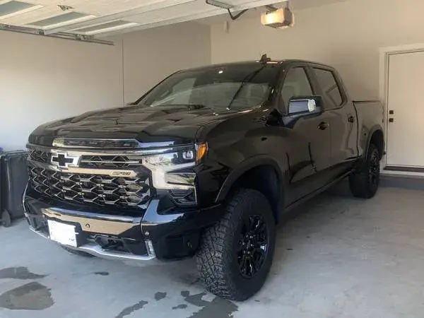 Chevrolet Silverado 2025 photo 3