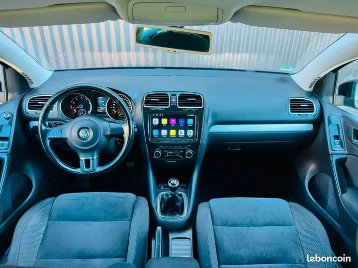 Volkswagen Golf 2009 photo 3