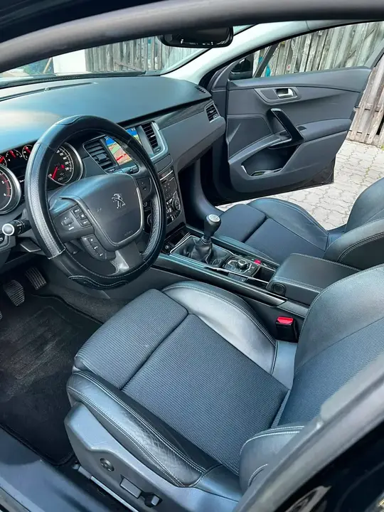 Peugeot 508 2011 photo 3