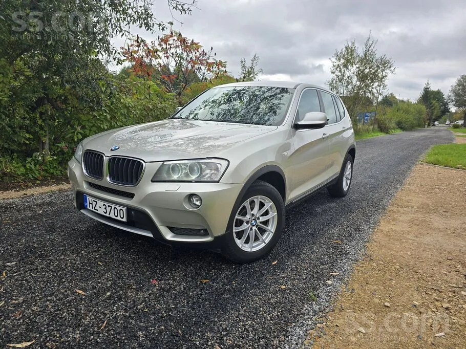 BMW X3 2013 photo 2
