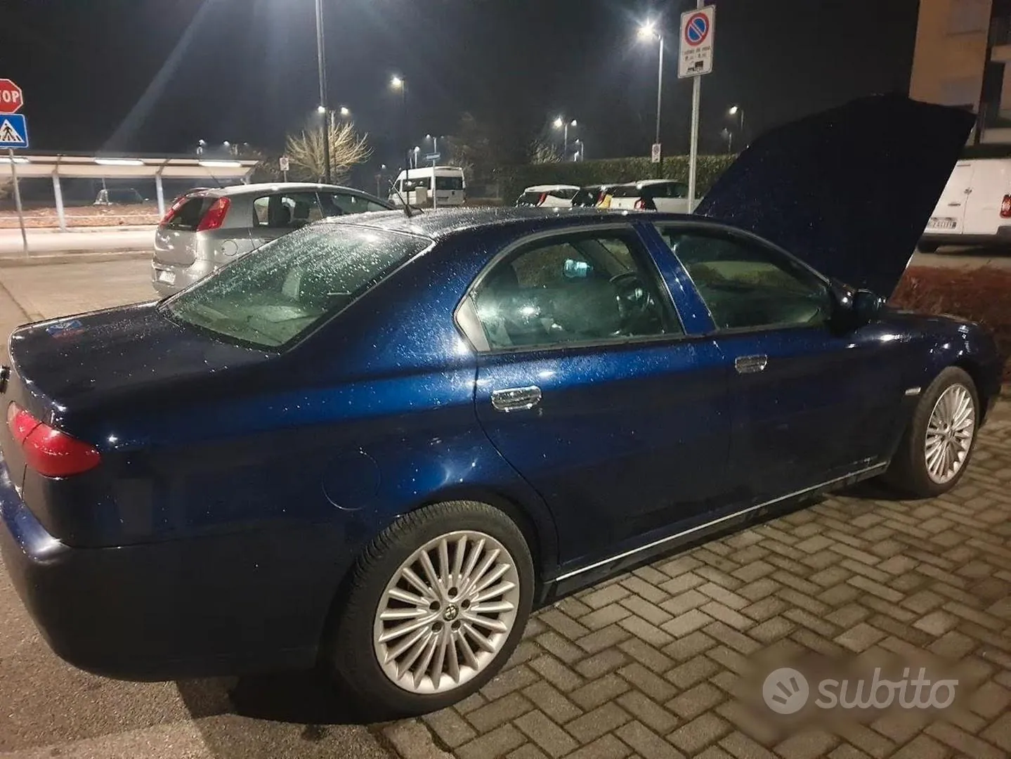 Alfa Romeo 166