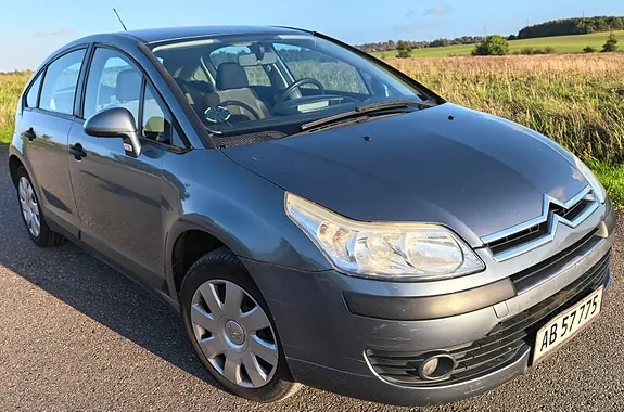 Citroen C4 2005 photo 2