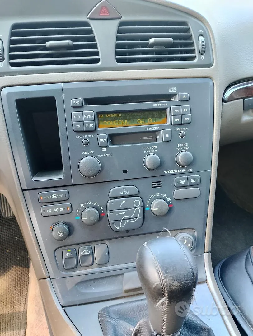 Volvo V70 2003 photo 3