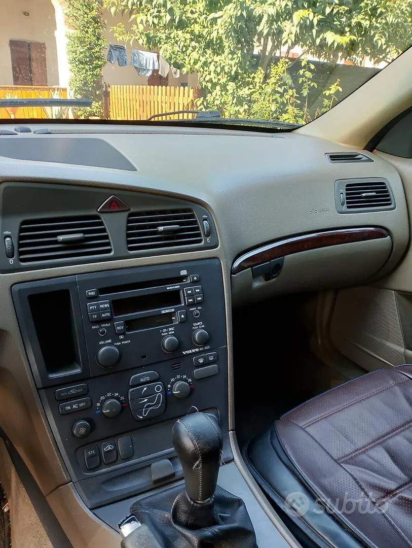 Volvo V70 2003 photo 5