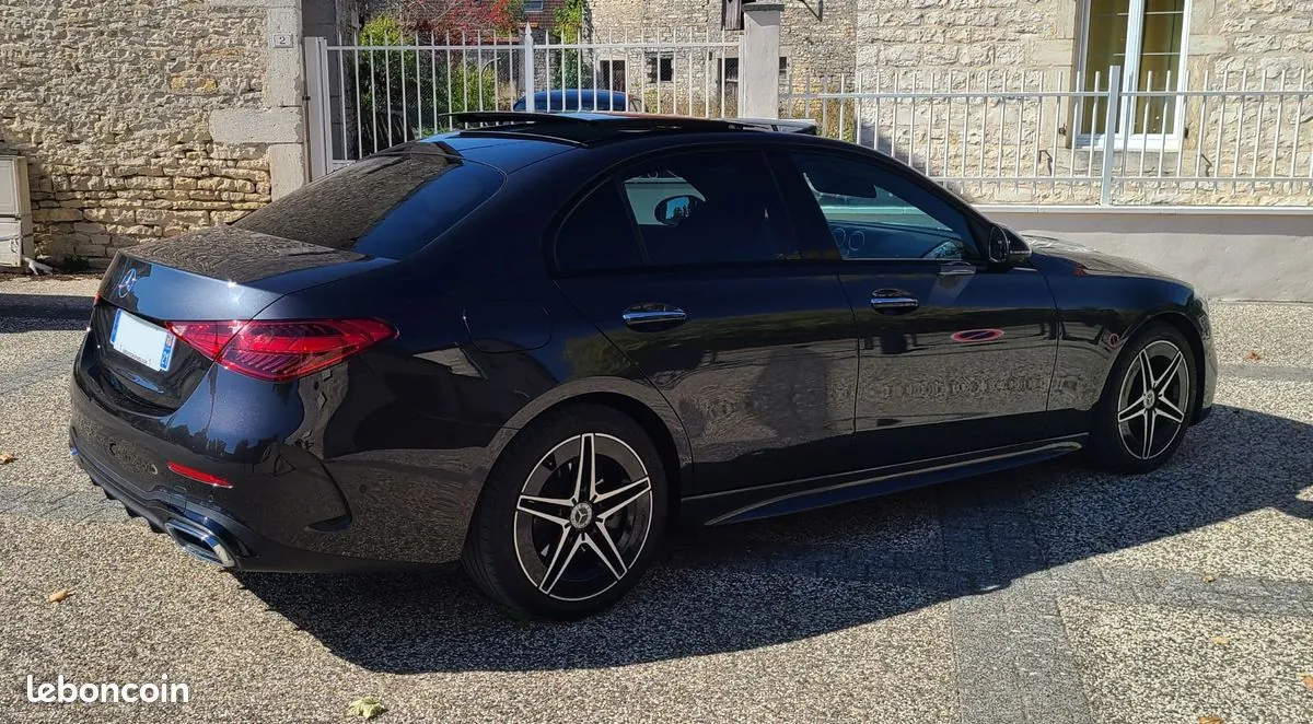 Mercedes-Benz C-Class 2023 photo 2